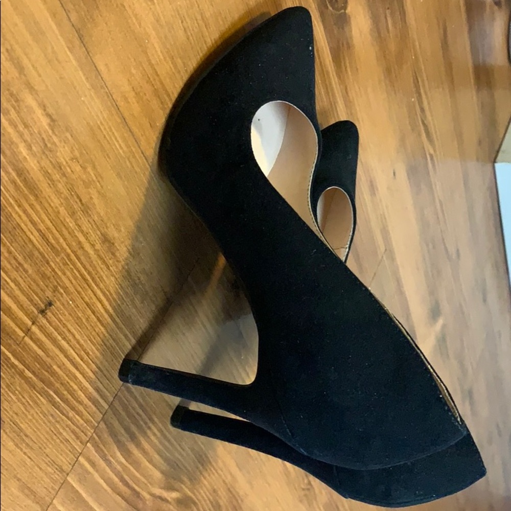 High heels - Picture 2 of 3